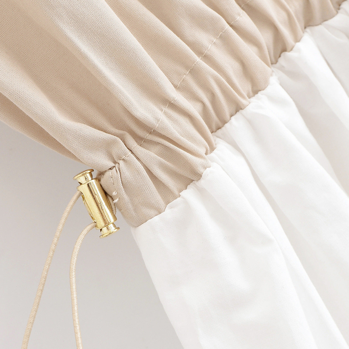 Elegant and minimalist patchwork poplin dress